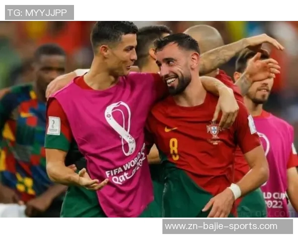 B费调侃B席场上抱怨更甚自己引发球迷热议